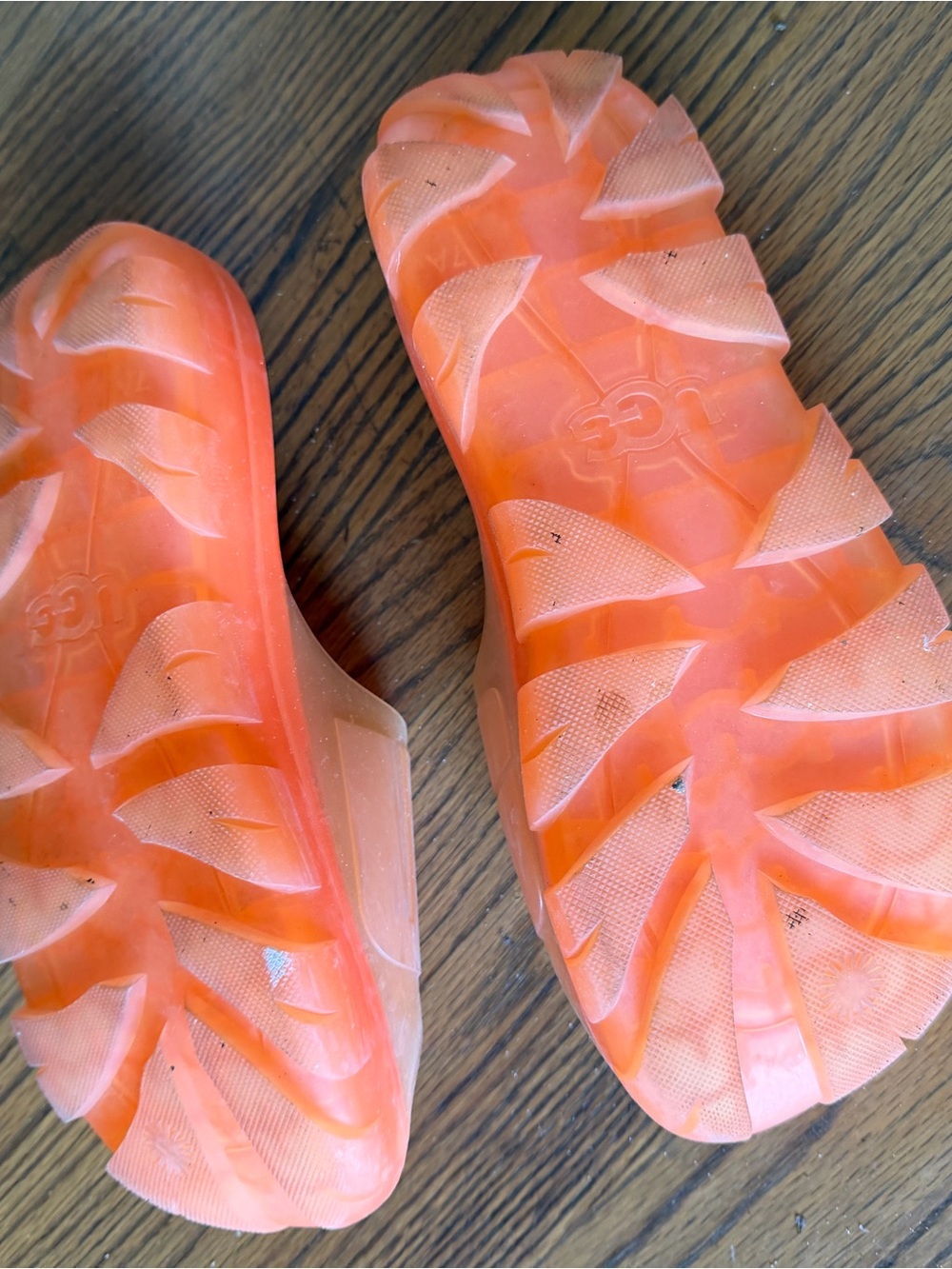 UGG Coral/Peach Slide Sandals for Women - Picture 2 of 2